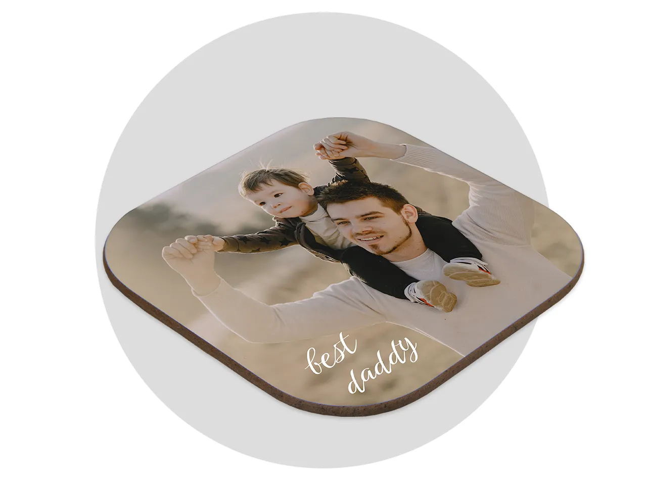 Personalised coaster with glossy surface and rounded corners – perfect for everyday use and personal memories.