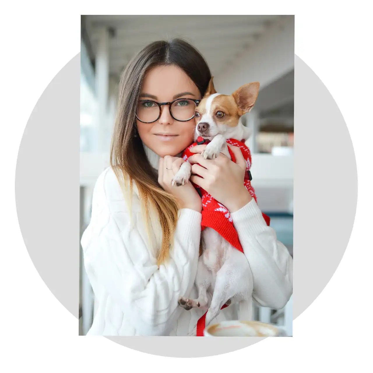 Cosy portraits to order photos online A woman holding her dog makes a heartwarming image, ideal to order photos online of your favourite companions.