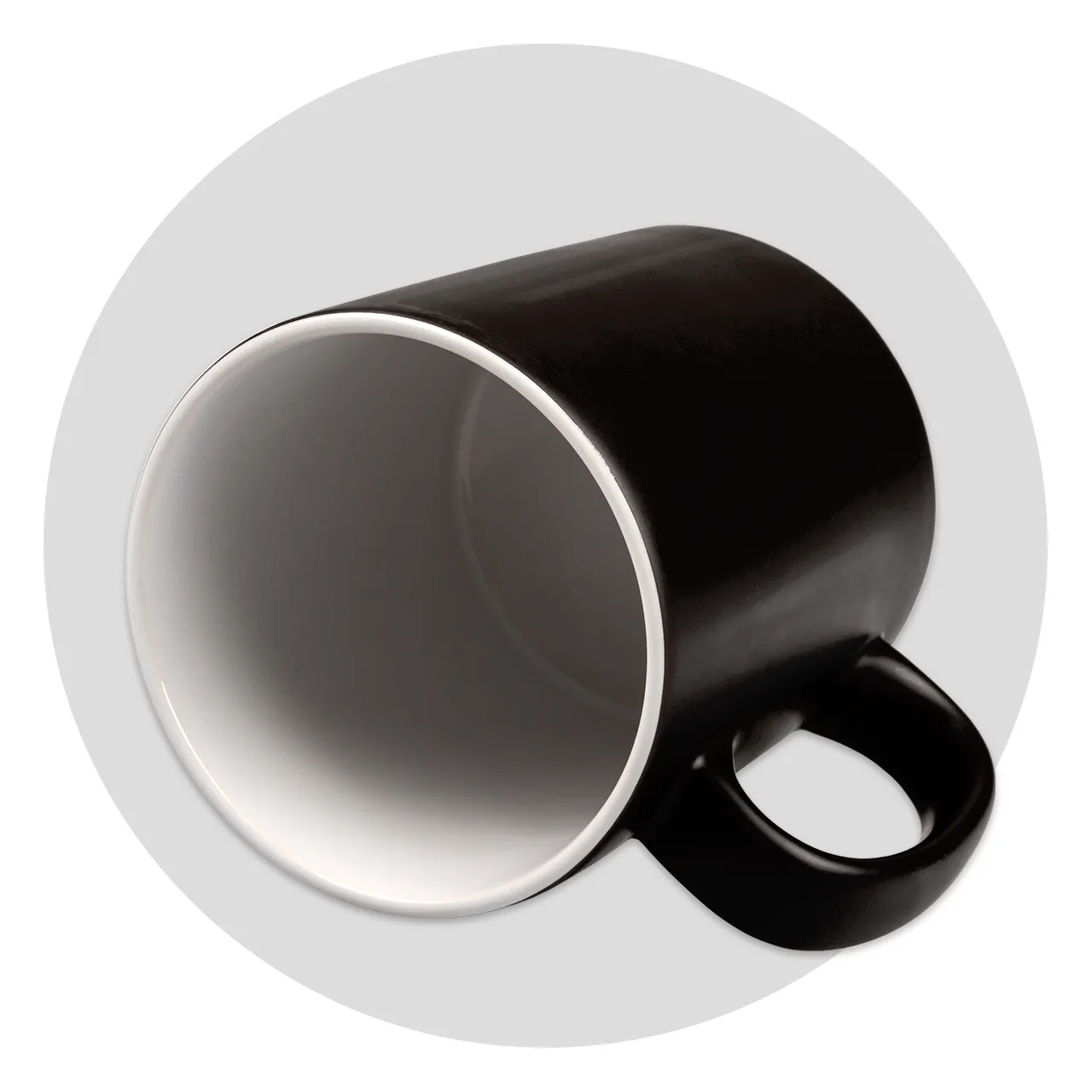 Magic picture mug: 12 oz (330ml) of dazzling charm A glossy magic picture mug with a white coloured inside, offering approximately 12 oz (330 ml) of magical capacity.